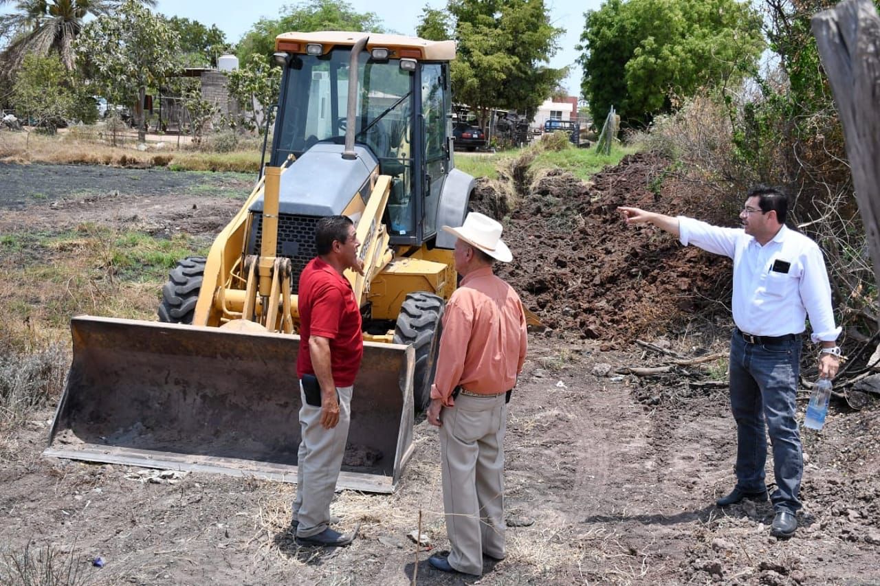 Revisan mantenimiento de basurones, rehabilitación de drenes y otras obras en proceso, en Angostura