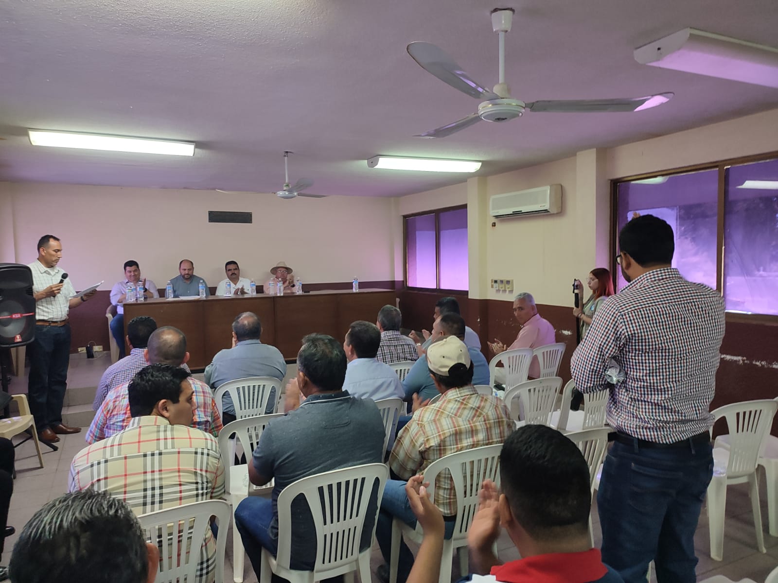 Por tercer periodo consecutivo: reeligen a Ricardo López al frente de la ATUG