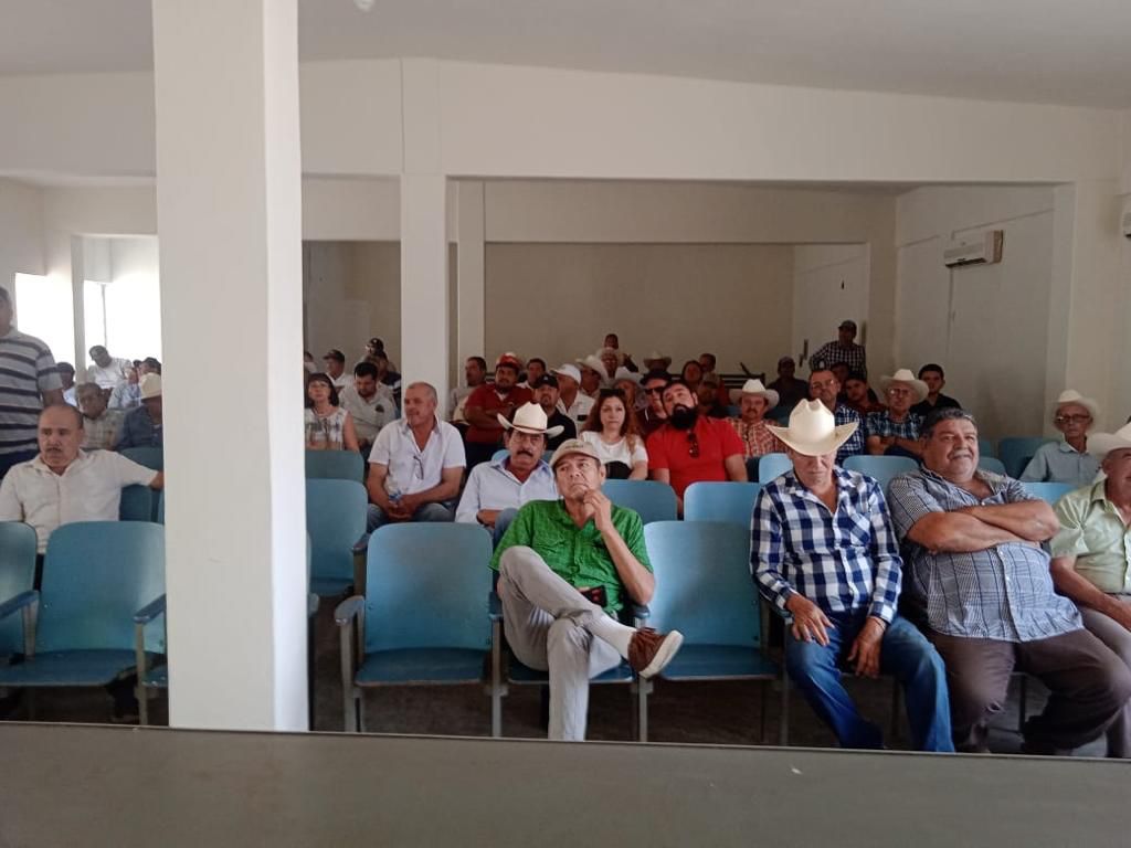 Productores de maíz harán una ‘mañanera’ afuera de Palacio Nacional; llamarán hasta a la ONU, afirman