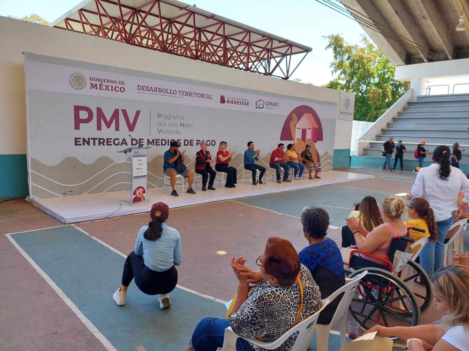 Programa Por Una Mejor Vivienda beneficia con 35 mil pesos a 392 vecinos de Mazatlán