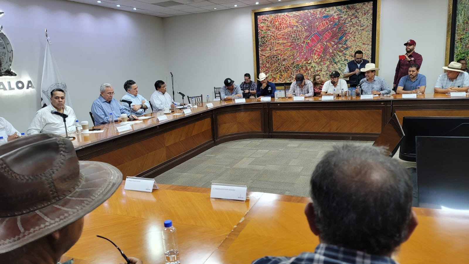 “Estoy contigo, te voy a apoyar”: la llamada de AMLO a Rocha en reunión con productores