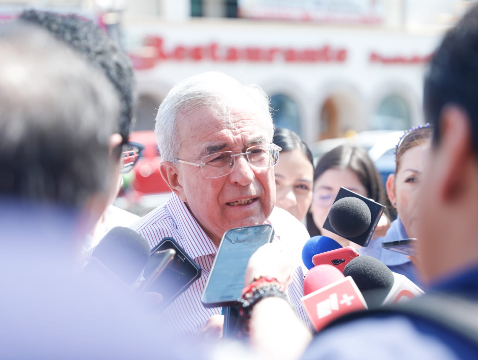 ‘Ya libres ya veremos, claro que sí pueden a ser candidatos en Morena’: Rocha a expriistas