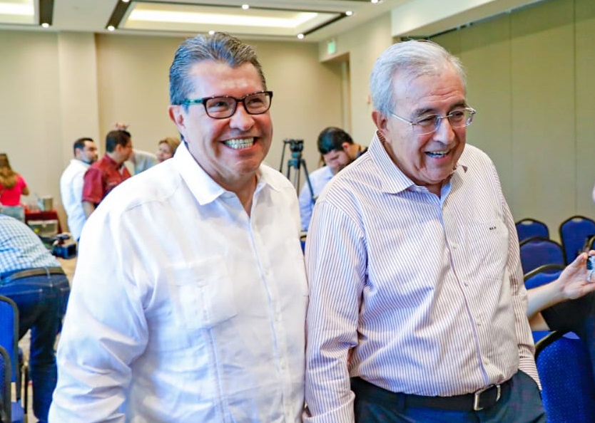 “Parte tu corazón, no lo entregues todo a un lado, parte un pedacito para tu amigo”: Monreal a Rocha