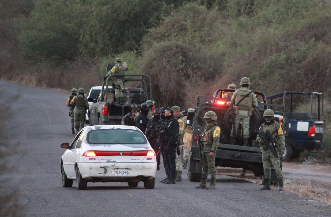 Militares iban pasando por una casa en Tacuichamona cuando fueron atacados a balazos por armados: Rocha