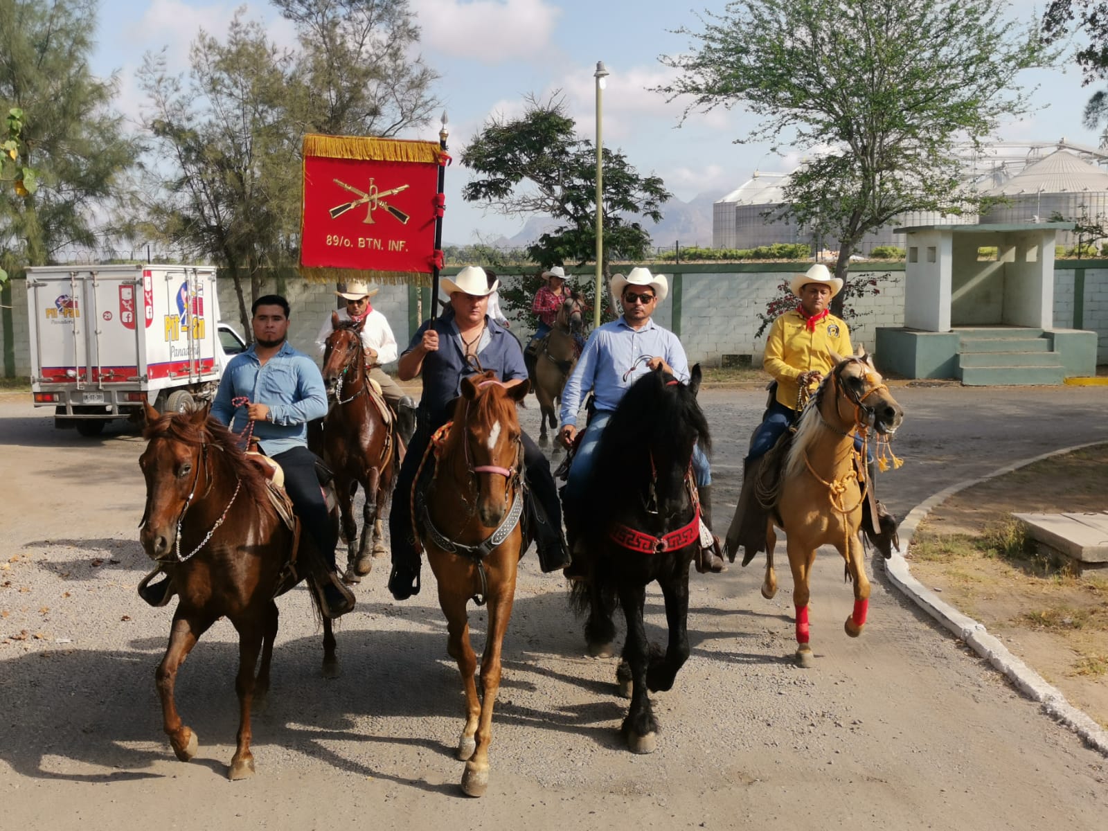 En Ahome, Sedena realiza cabalgata en el 89 Batallón Infantería como actividades recreativas