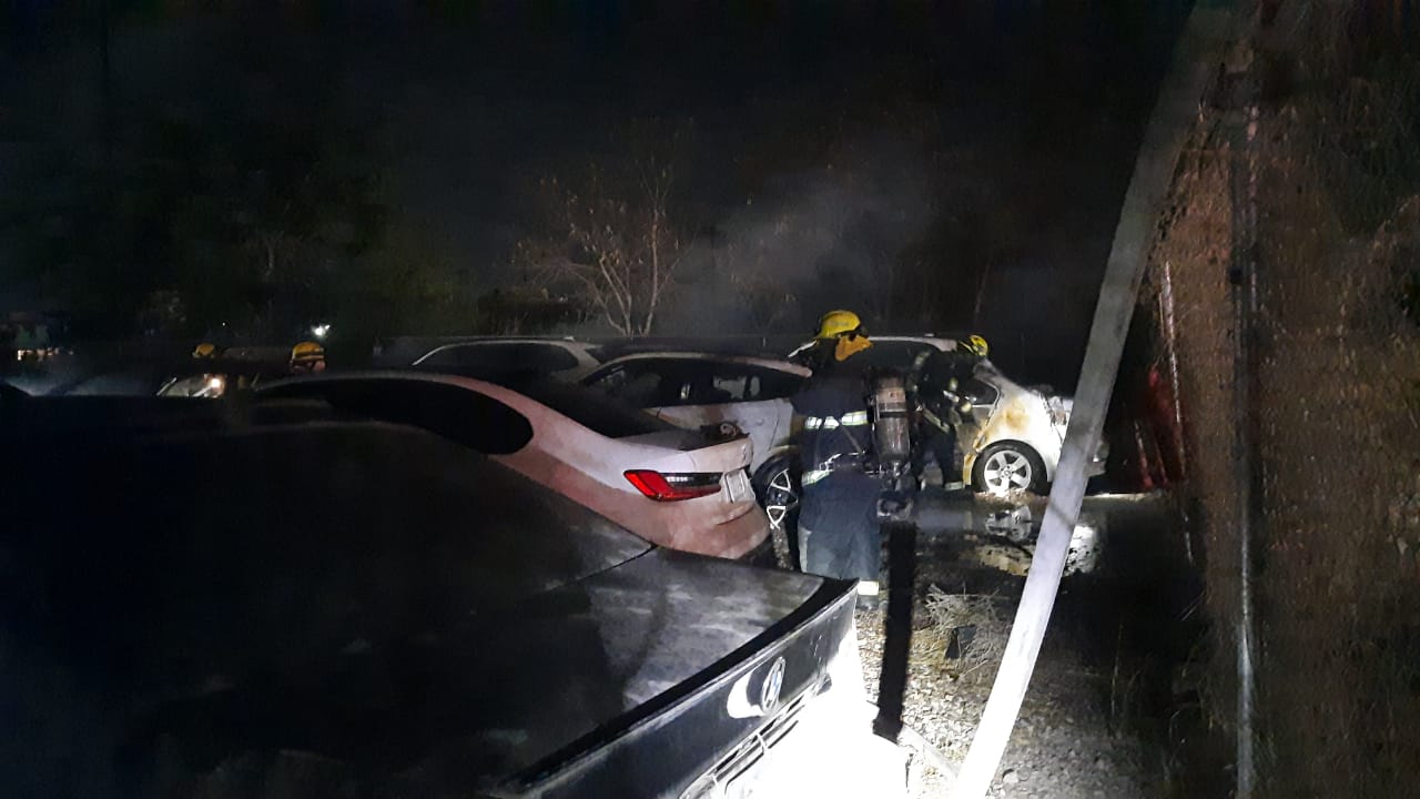 Responsable algo tenía que ver con alguno de los carros siniestrados: Rocha por incendio en agencia