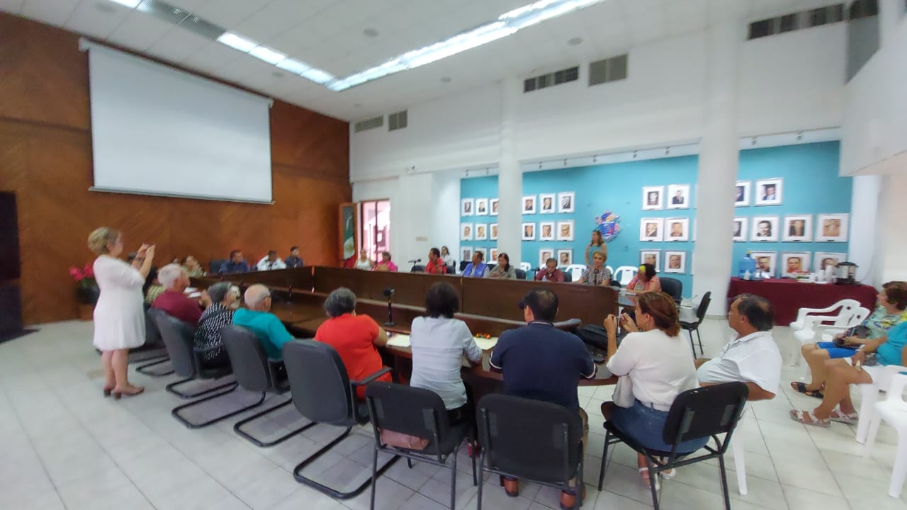 Ciudadanos quieren que vuelva la paz a Mazatlán y para ello se reúnen con el alcalde Édgar González