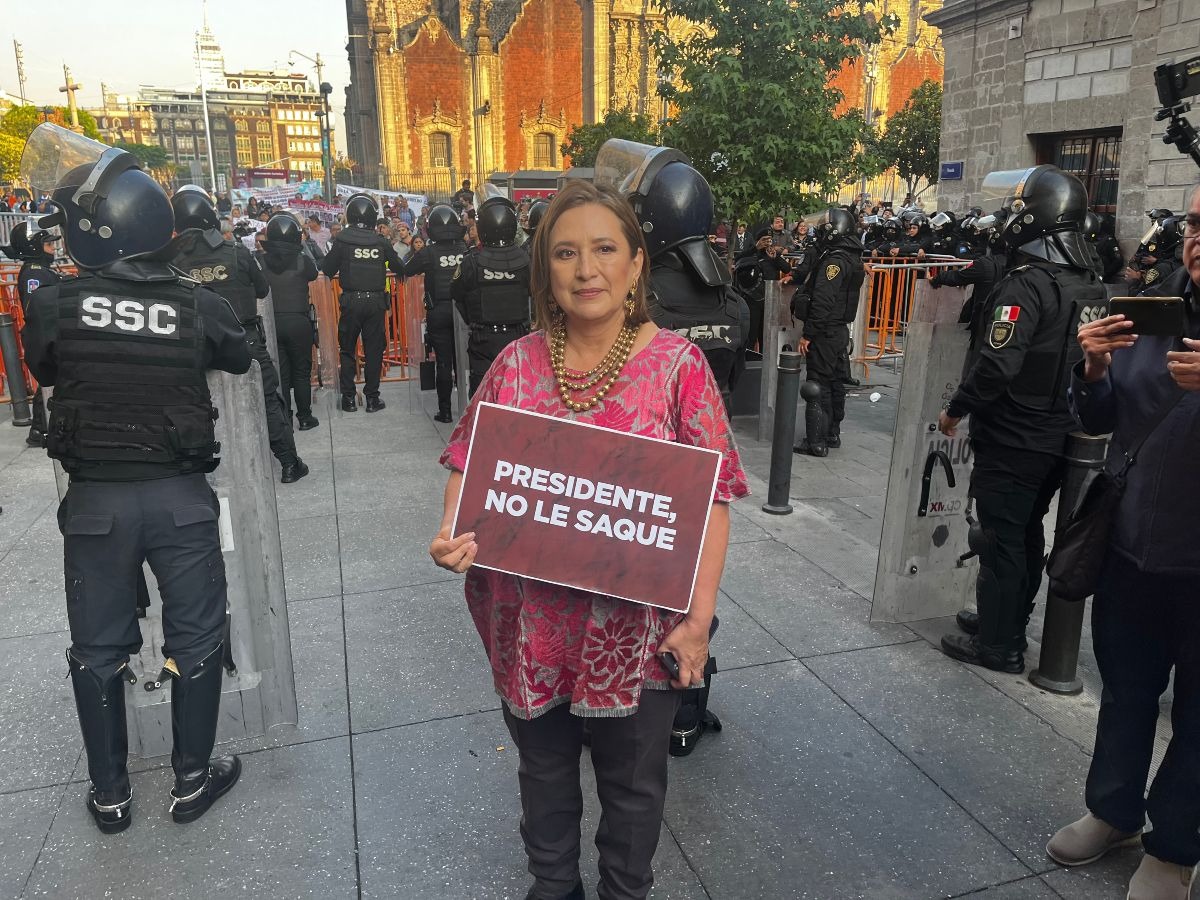 Reitera López Obrador críticas contra Xóchitl Gálvez, después de impedirle el acceso a la ‘mañanera’