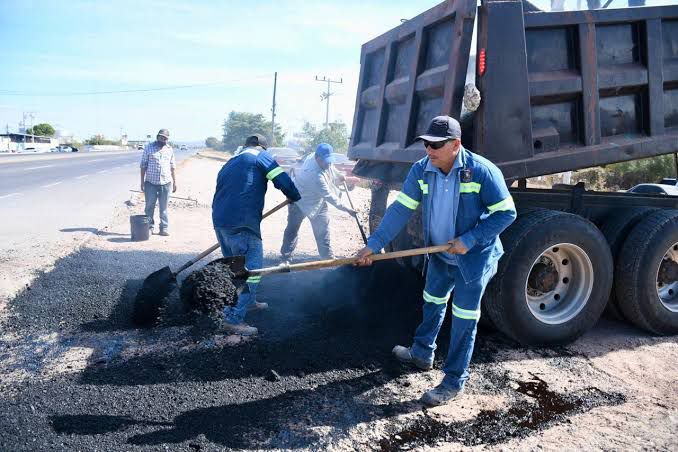 “No se ha dejado de bachear”; asegura alcalde de Salvador Alvarado que es un programa permanente