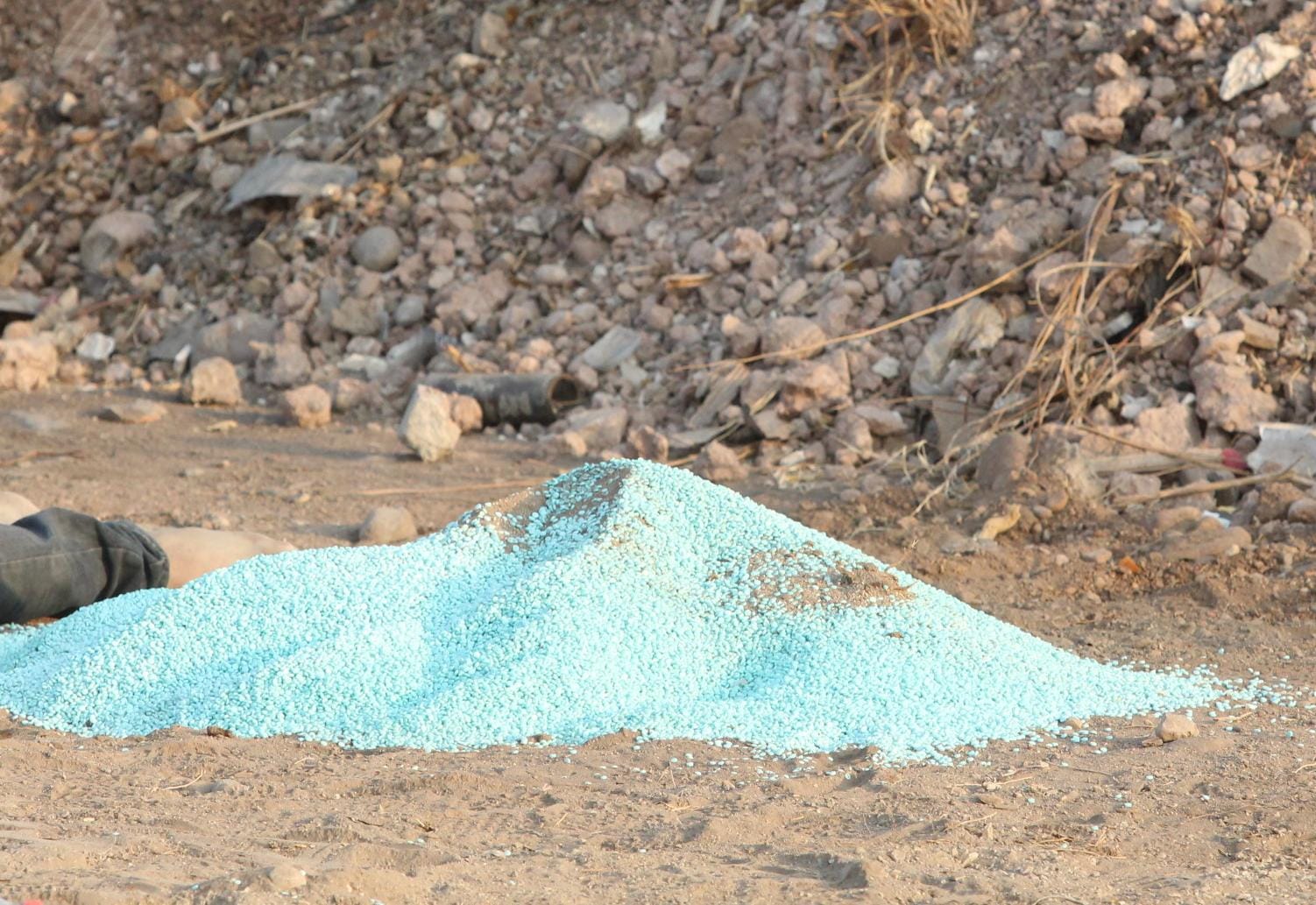 Por la cantidad de fentanilo, investigará la FGR homicidio de hombres hallados sobre pastillas en Culiacán
