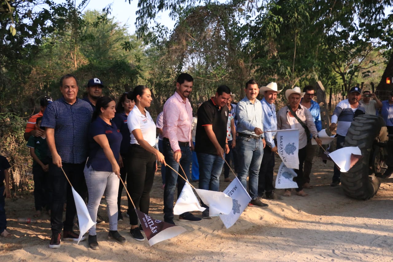 Inicia rehabilitación de más de 44 km del camino de San Marcos al Tecomate de la Noria