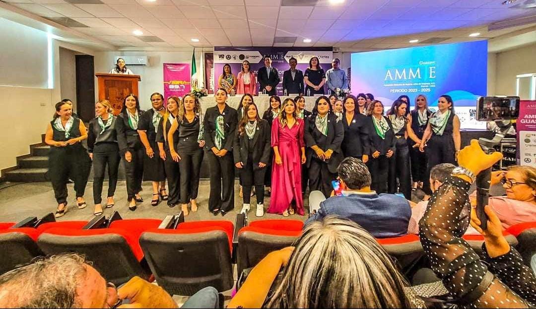 Nubia Yazmín Puentes Llanos rinde protesta como presidenta de Ammje en Guasave
