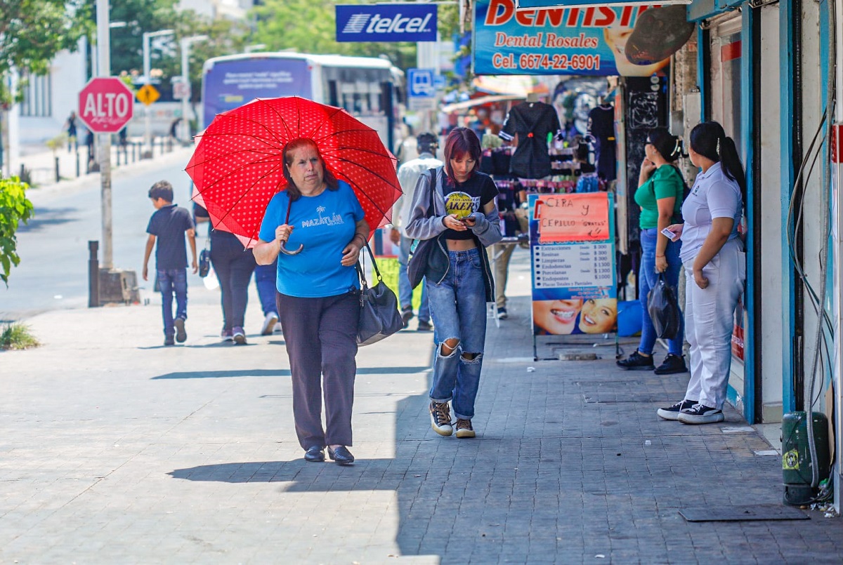 Secretaría de Salud en Sinaloa contabiliza un golpe de calor y 21 agotamientos por las altas temperaturas