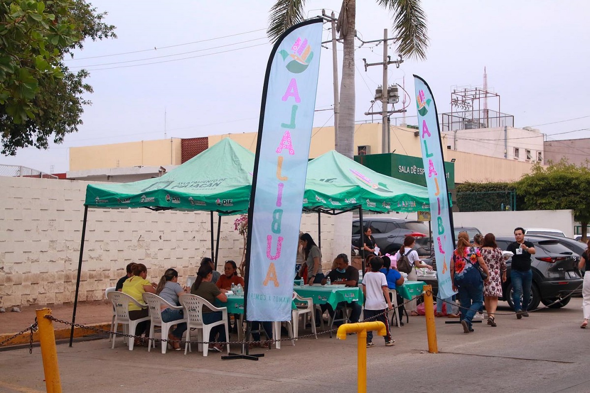 Lleva DIF alimentos a hospitales públicos y personas en situación de calle