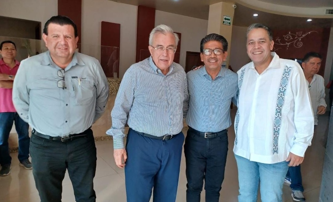 Rocha hizo escala en Guasave durante su gira en El Fuerte; a esto llegó