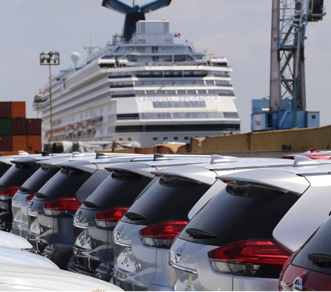 Llenos los patios de Terminal Marítima de Mazatlán; repunta la carga de automóviles procedentes de China
