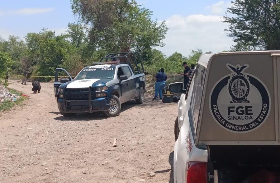 A balazos y con huellas de tortura encuentran a un hombre sin vida cerca de Mojolo, en Culiacán