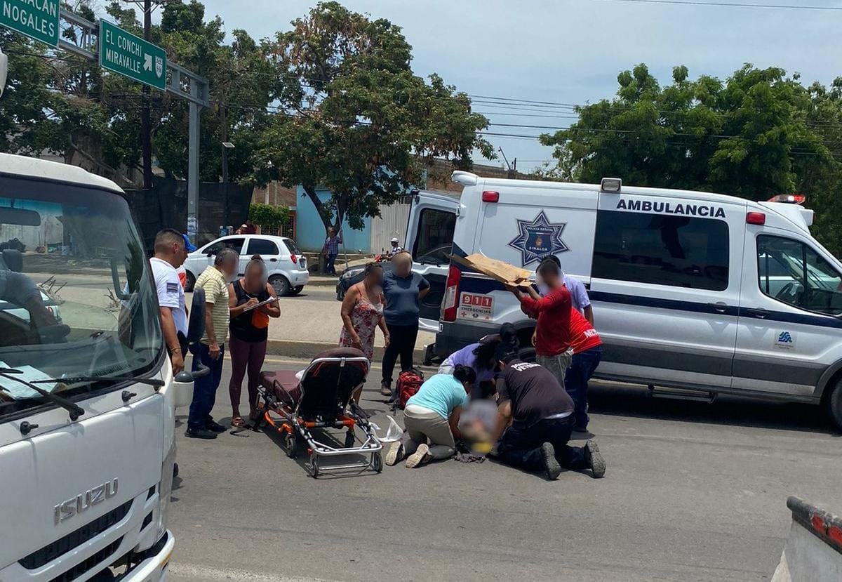 Adulta mayor es atropellada por ambulancia de la Policía Estatal en Mazatlán
