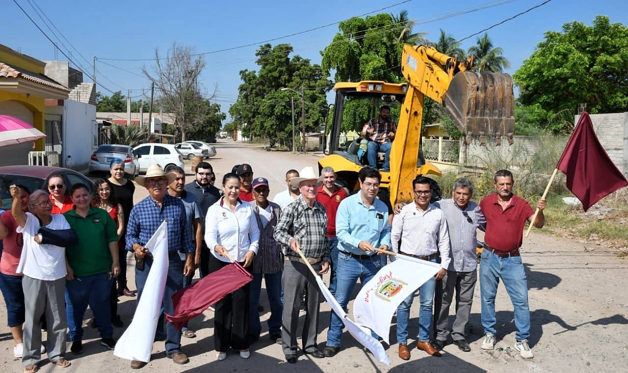 Arranca obra de pavimentación de una importante vialidad en Angostura; le invierten más de 8 millones de pesos