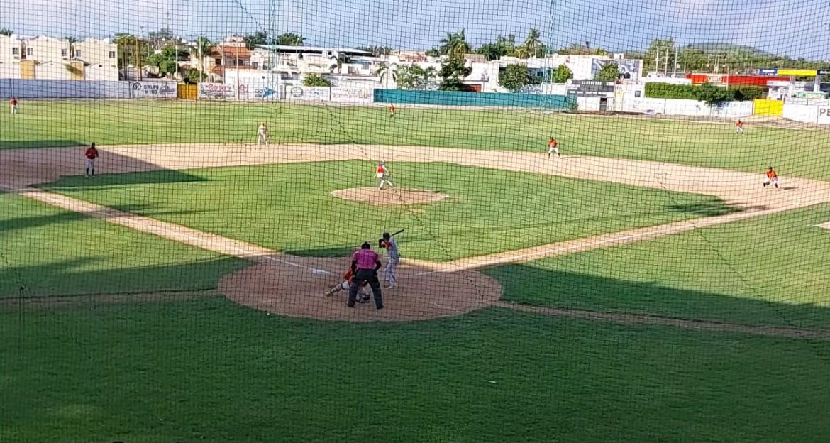 Astros y Garbanceros dividieron honores en el arranque de la final de la Peimbert Camacho