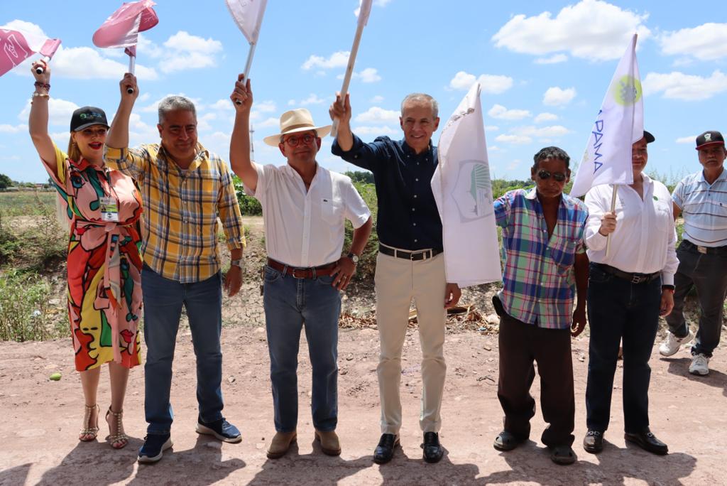 En Ahome, dan banderazo de ampliación de la red de alcantarillado en comunidades rurales