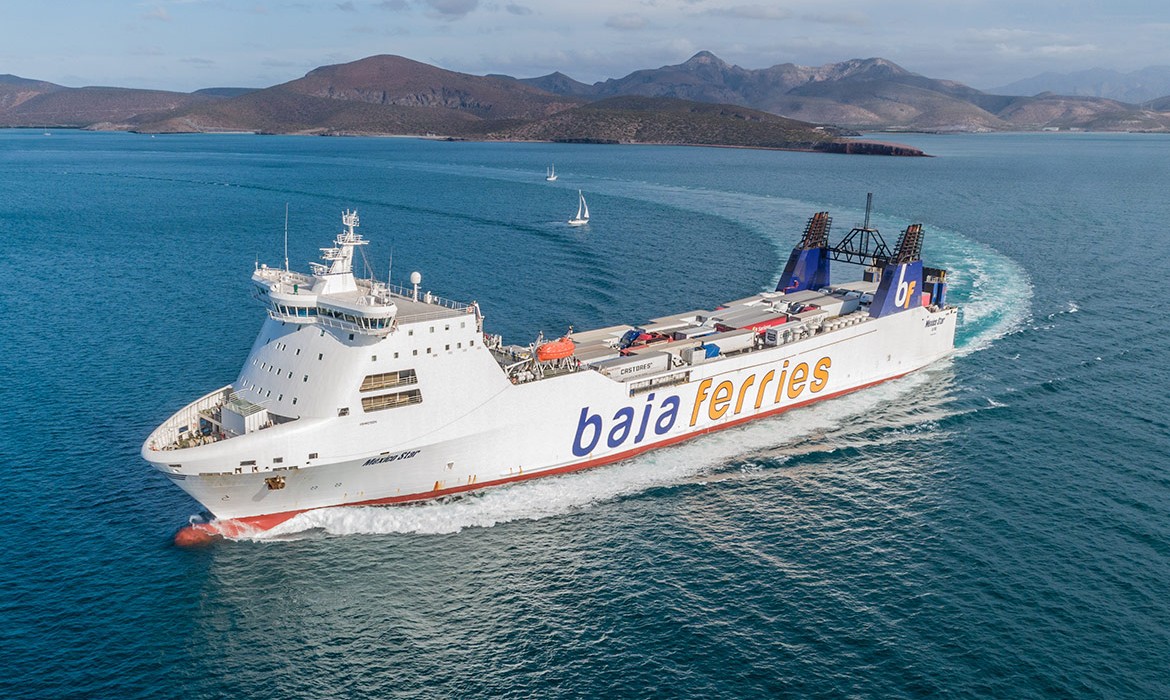 Visitantes no están obligados a portar cascos y botas de seguridad para abordar los ferries: Turismo