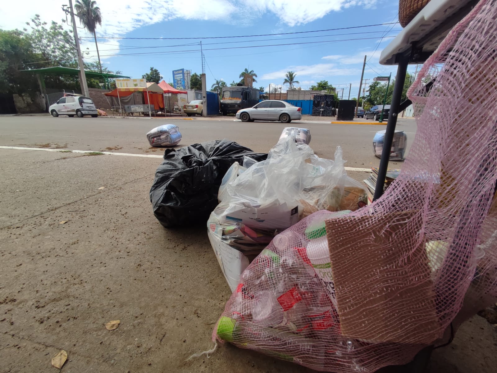 Hasta 650 bolsas de plástico desecha una familia mexicana al año: especialista