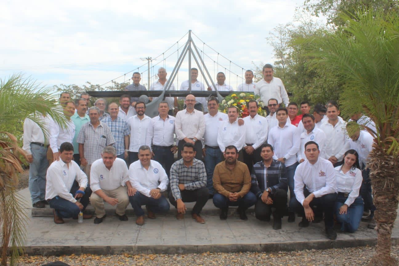 Celebran el Día del Ingeniero en Salvador Alvarado; aunque tienen mucho trabajo, están padeciendo la falta de mano de obra