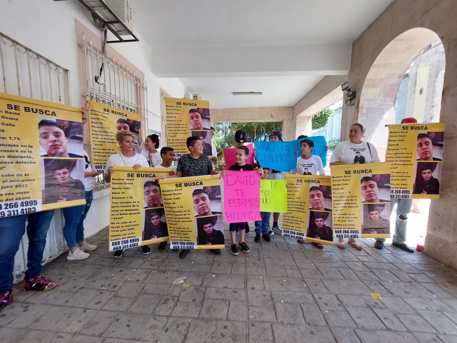 Con manifestación en Mazatlán familiares de David exigen su regreso tras más de una semana desaparecido