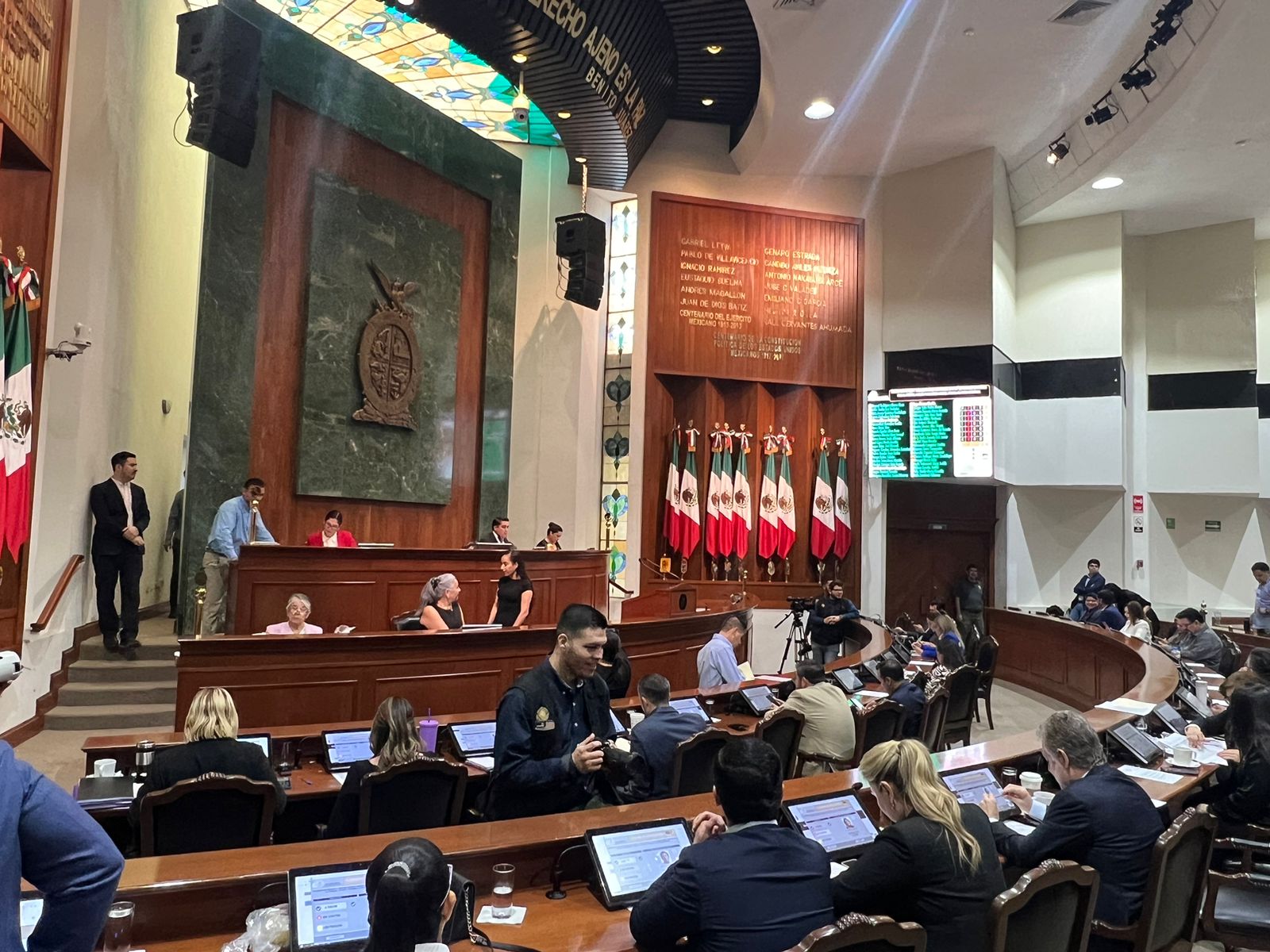 Aprueba Congreso monitoreo vía cámaras de vigilancia a niños en estancias infantiles; propuesta de Rocha
