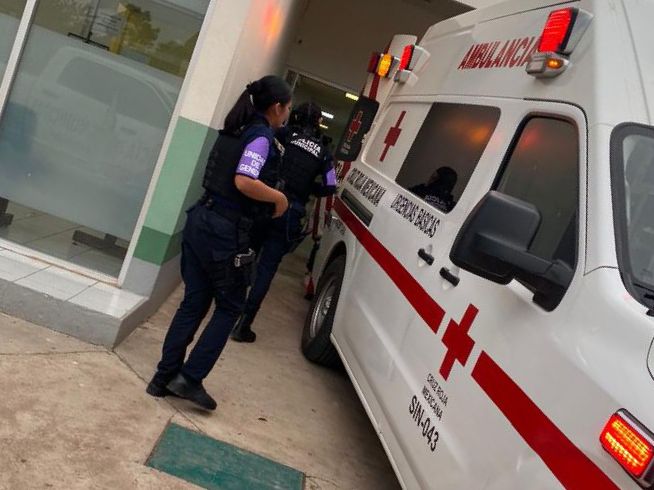 Ambulancia de Cruz Roja Angostura