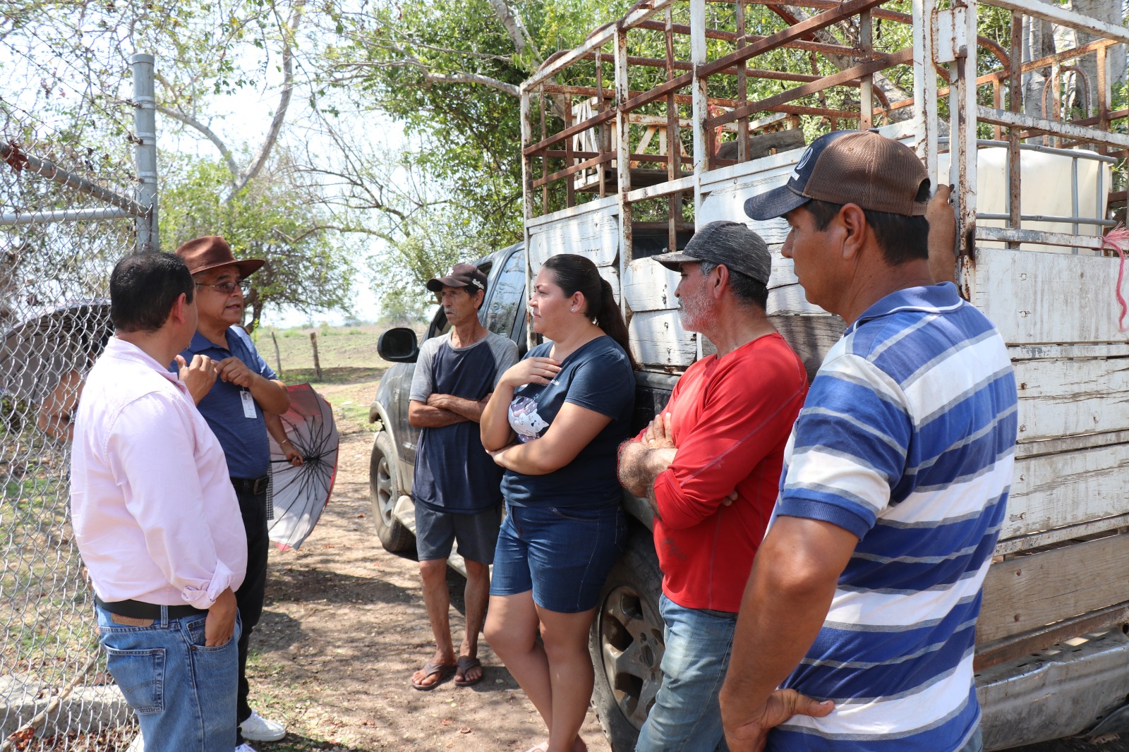 Dejarán de padecer de sequía en Lomas del Guayabo, Jumapam les instala nuevo equipo
