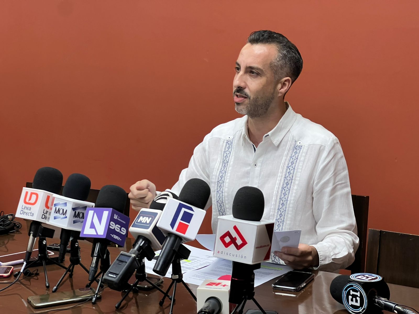 Feliciano tiene ‘pavor’ que el PAS tome la Mesa Directiva; en “fast track” reformarán Ley Orgánica: Gene
