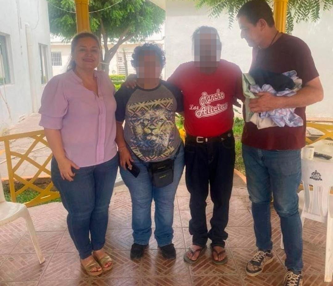 Don Encarnación vivía en una plazuela en Cortines, gracias a DIF Guasave se reencontró con su familia