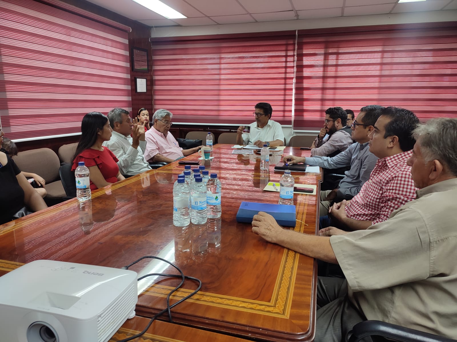 En equipo, gobierno de Guasave y coordinadora evaluarán terrenos para reserva; aún irán con AMLO por viviendas