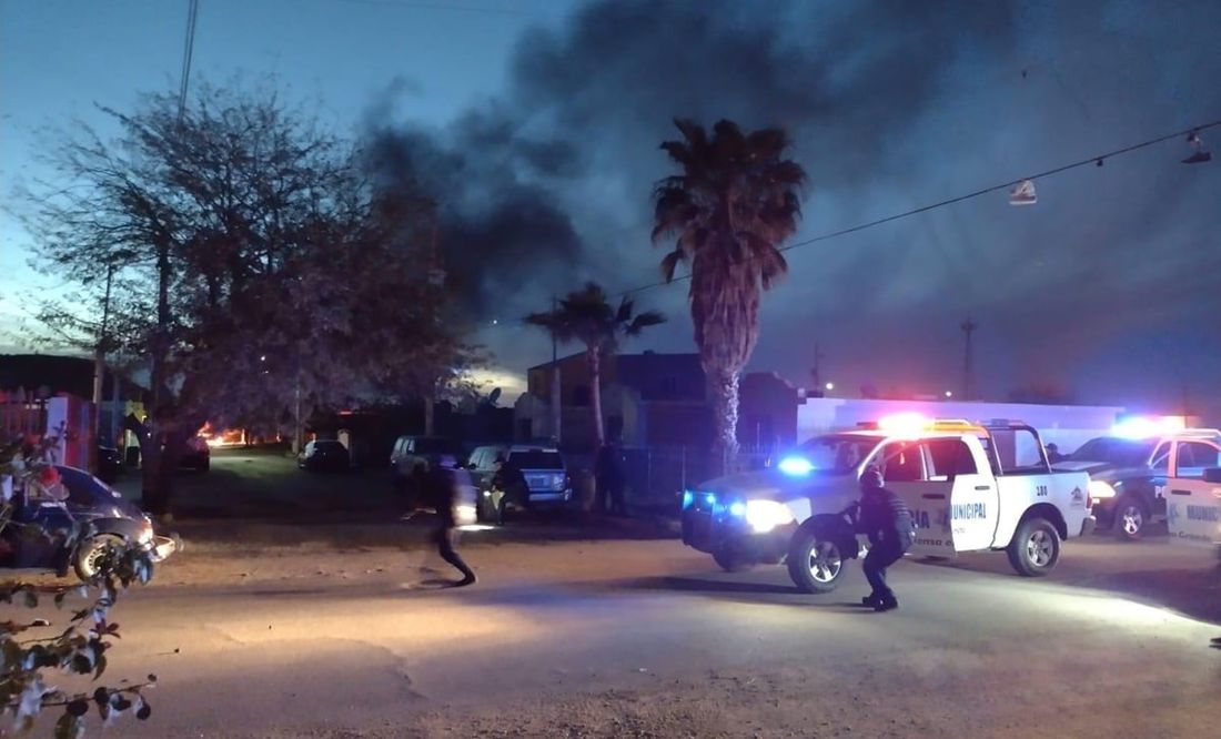 Enfrentamiento entre grupos armados provocan terror en calles de Caborca, Sonora