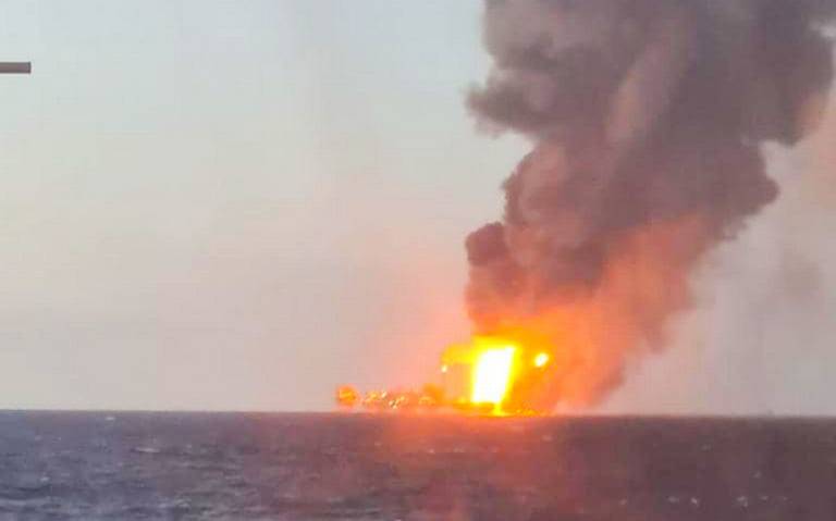 Video | Explosión en plataforma de Pemex en Campeche; reportan varias personas desaparecidas