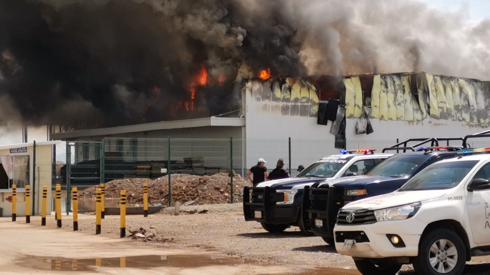 (VIDEO) Se incendia bodega de garbanzo en La Pilarica, en Ahome