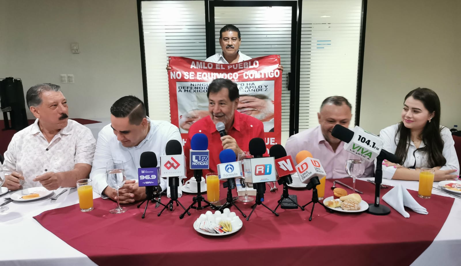 ‘Si fuera por dinero, ganaría Adán pero no se está perfilando así’, Noroña; cuestiona despilfarro de ‘corcholatas’ en precampaña