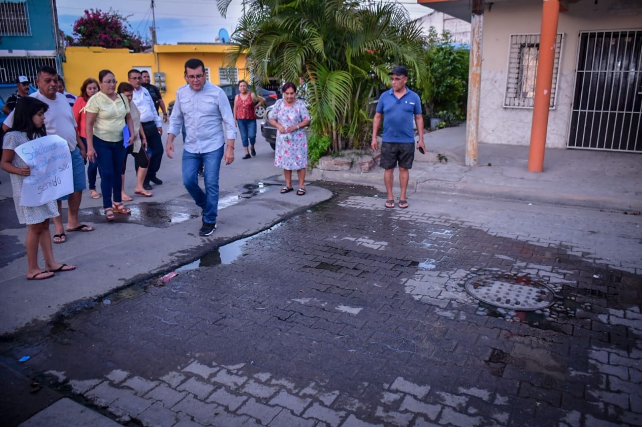 Gobierno de Mazatlán rápidamente solucionó las peticiones de los vecinos de la 20 de noviembre