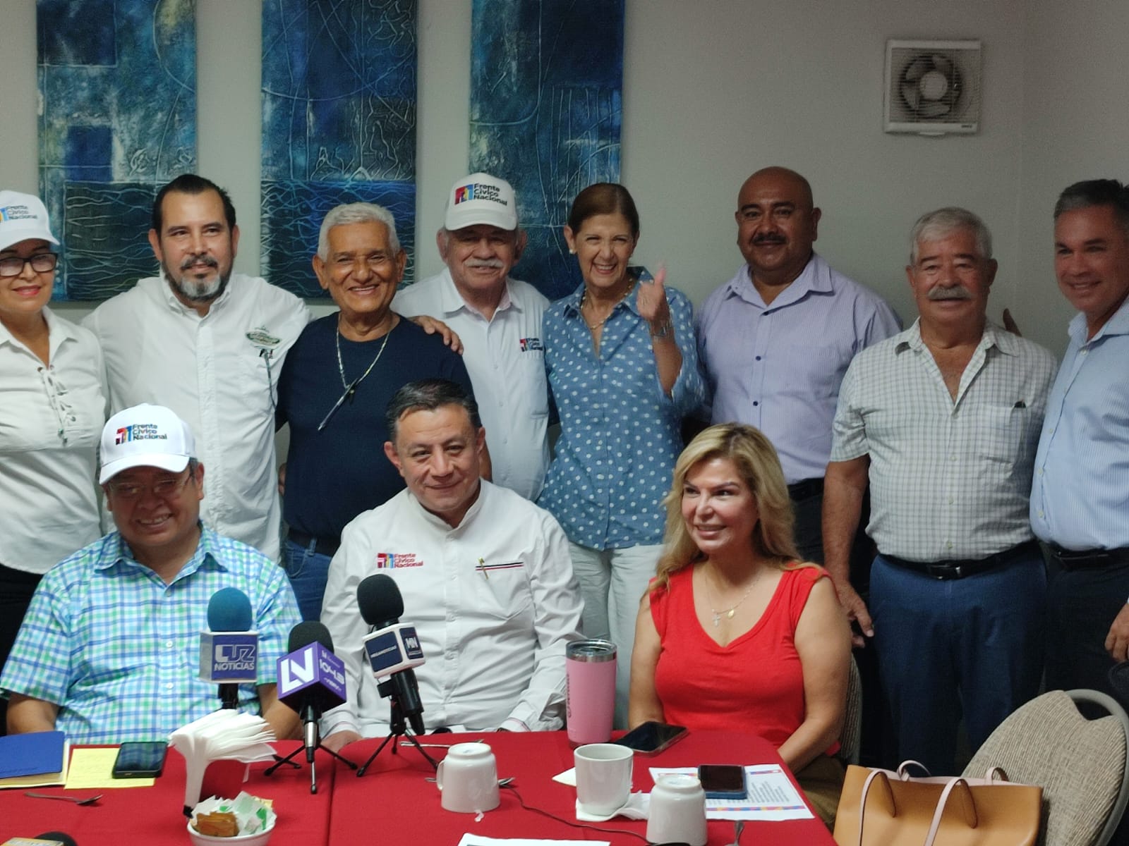 Invitan a ciudadanos a elegir al responsable del Frente Amplio por México; piden confiar en el sistema