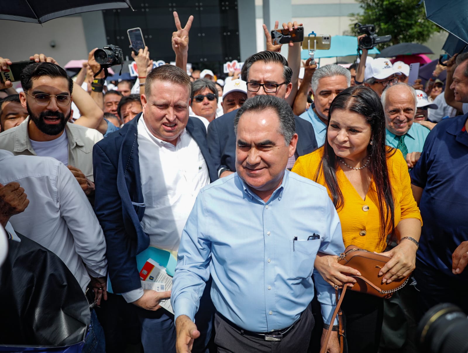 Por asunto médico difieren audiencia contra rector de la UAS Jesús Madueña y abogado Robespierre Lizárraga