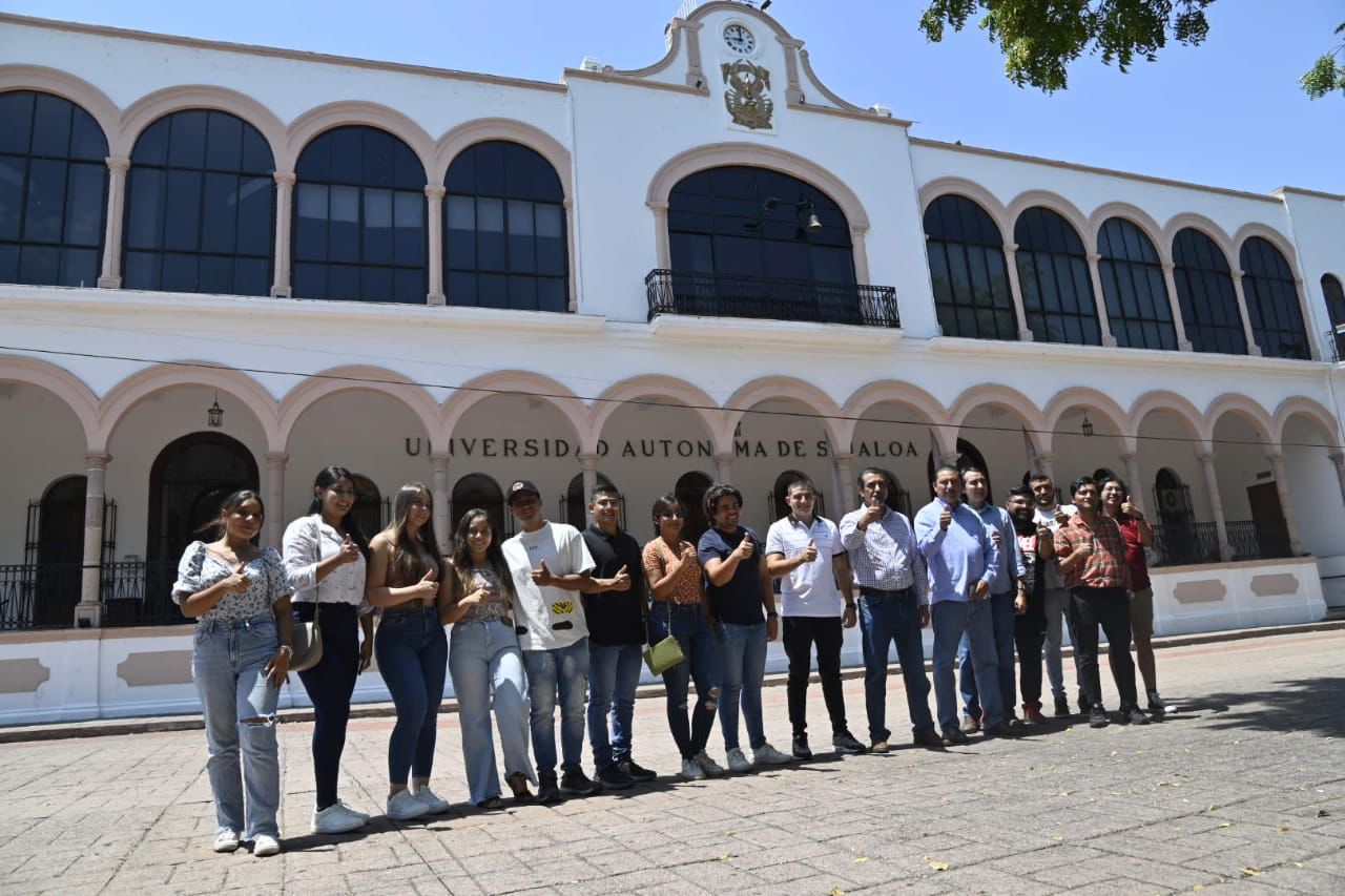 Jóvenes del país y el extranjero hacen verano científico en el Colegio de Ciencias Naturales y Exactas de la UAS