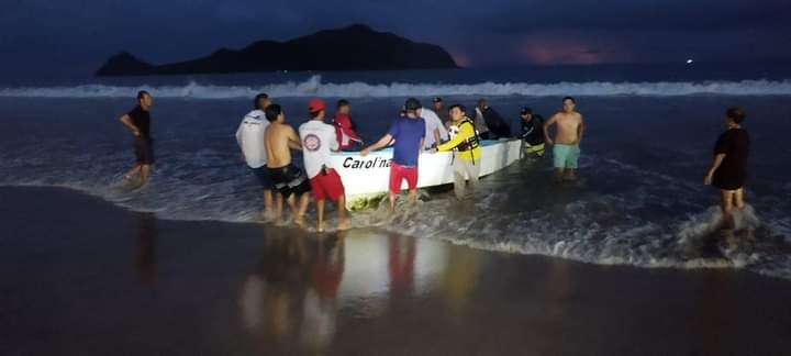 Cómo náufragos por un día, lluvia dejó varados a 130 bañistas en Isla de Venados de Mazatlán