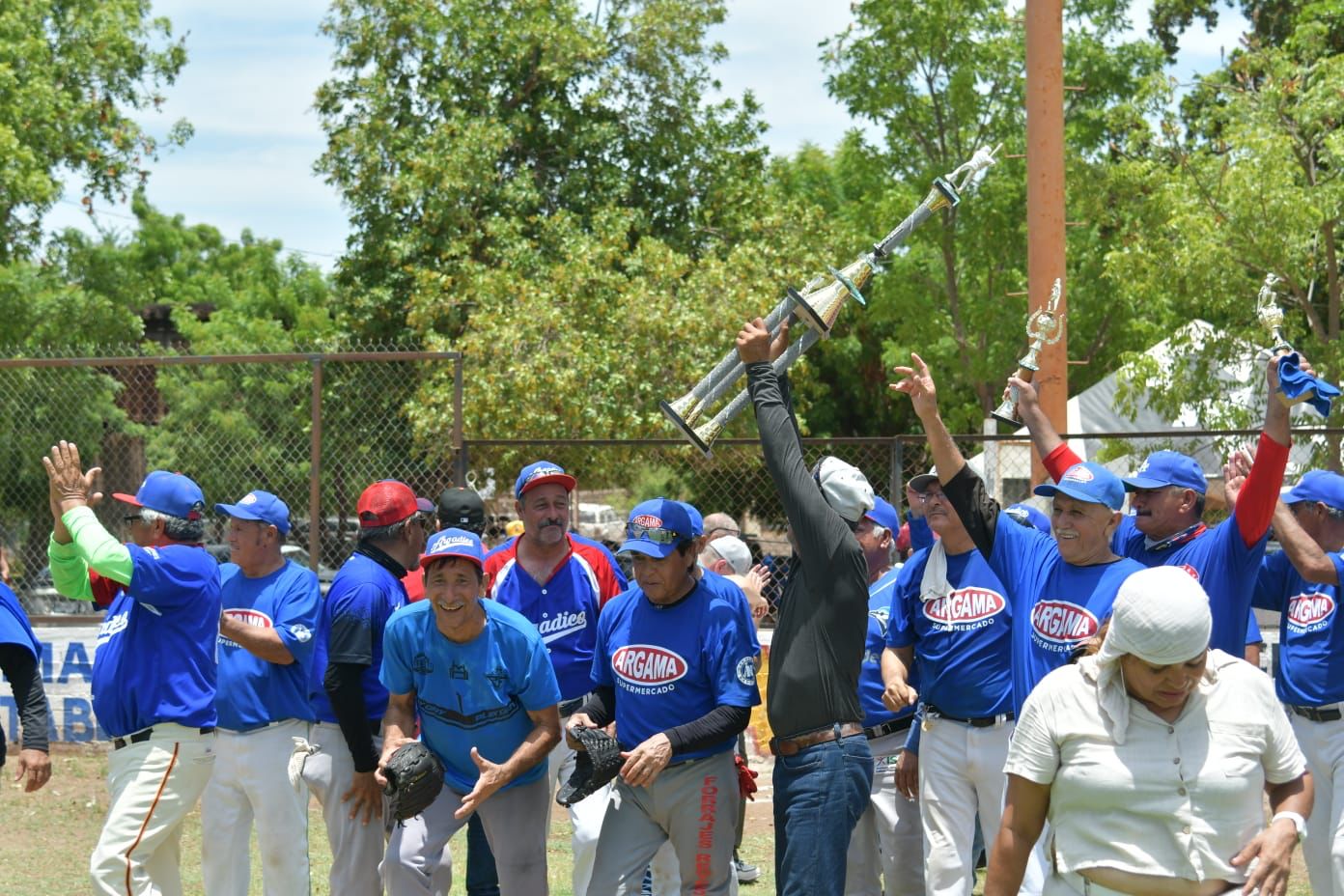 Navolato es campeón del Estatal de Beisbol de 60 Años y Más
