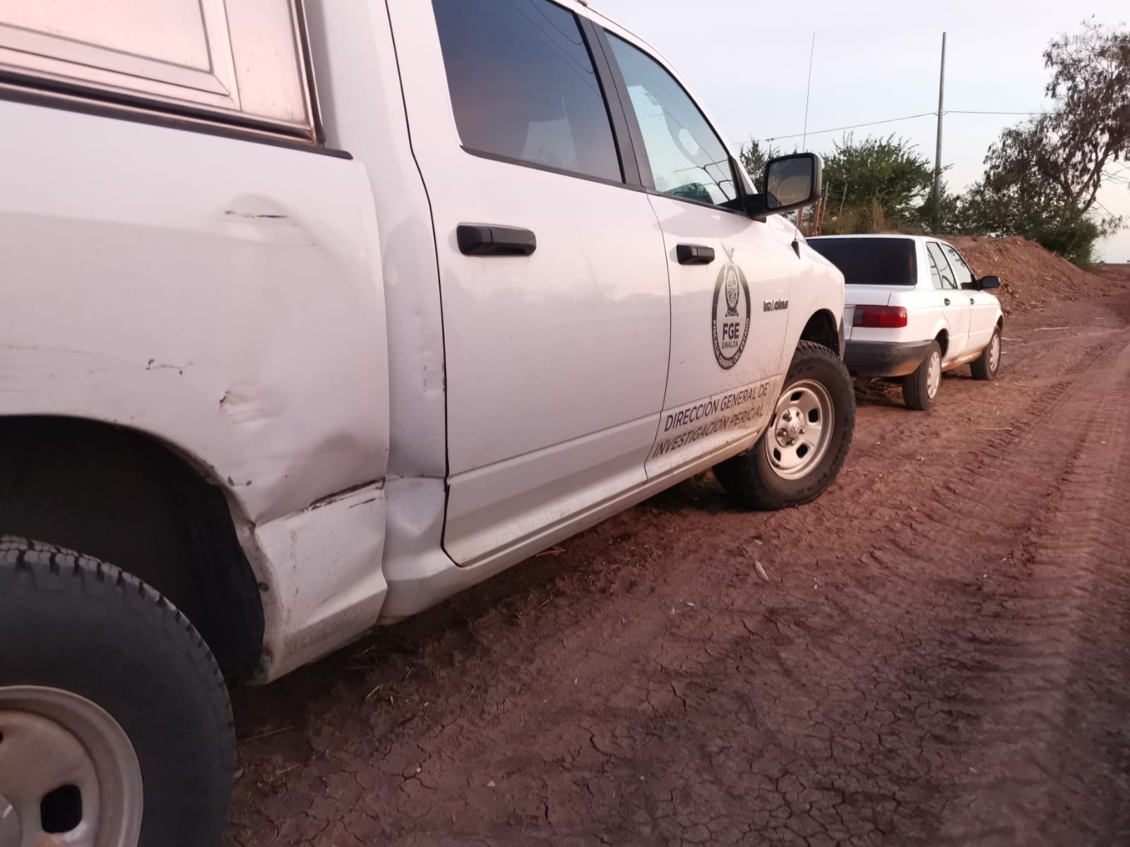 Hombre queda sin vida afuera de un domicilio en el Valle Carrizo, Ahome