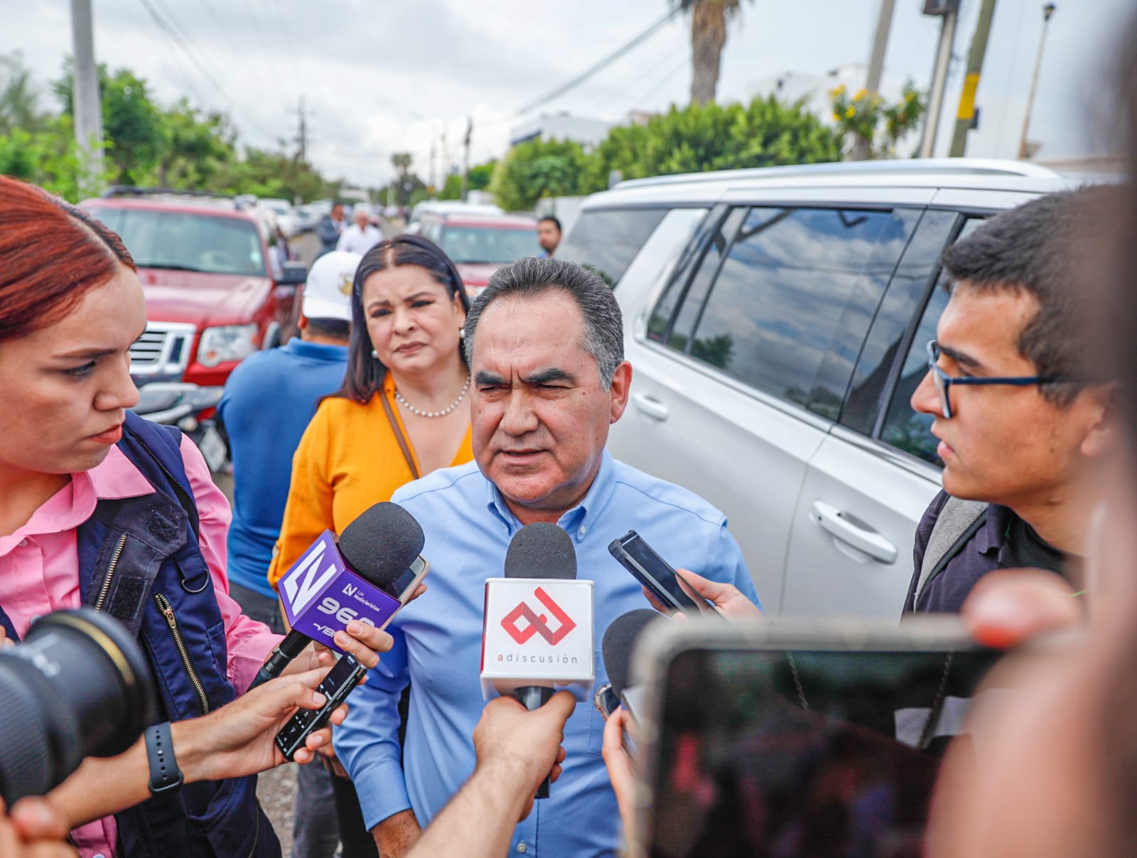 “Compareceré con la frente en alto, no he cometido ningún delito”: Rector de la UAS llega ante el juez