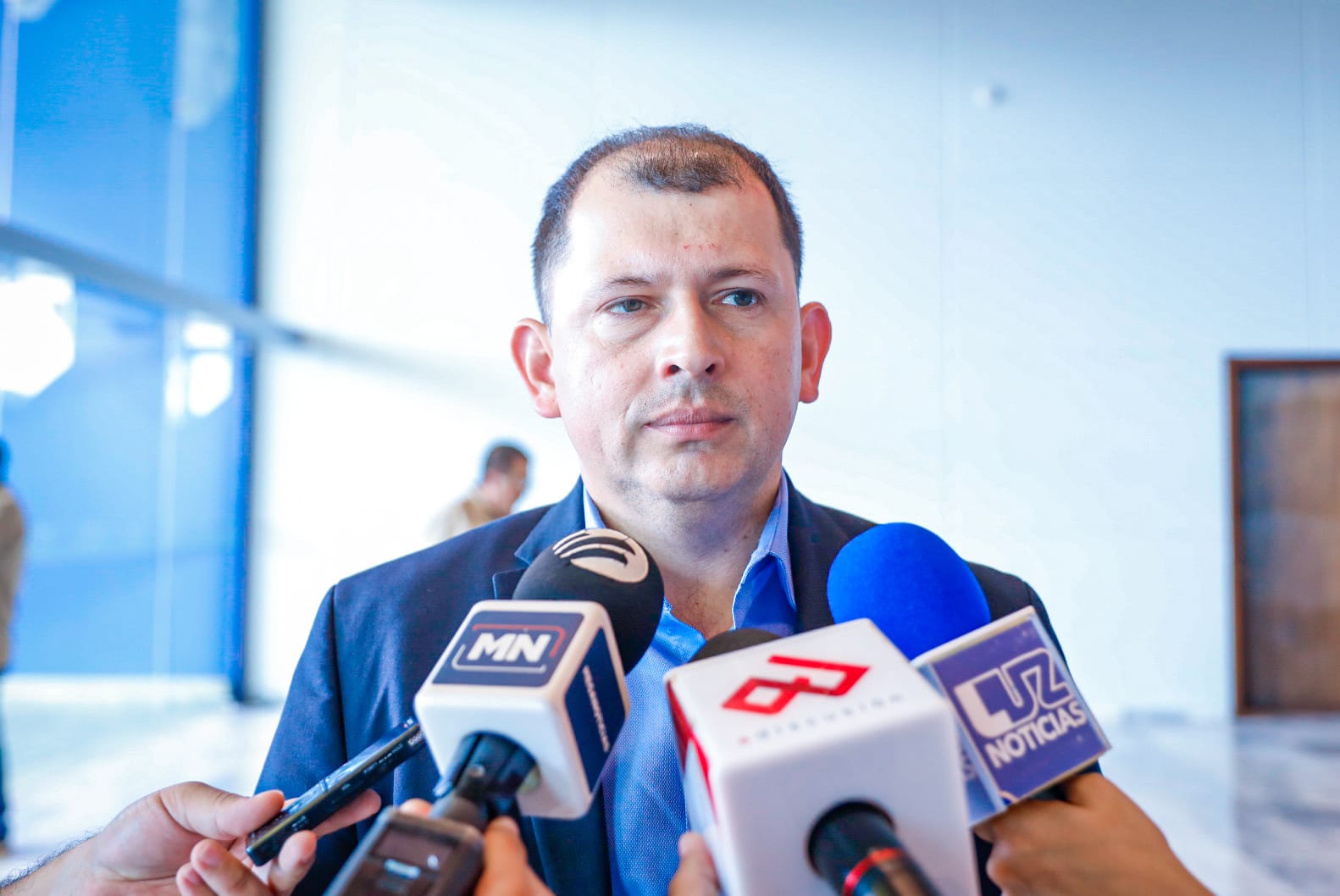 Vinculan a proceso a Robespierre Lizárraga, secretario general de la UAS por abuso de autoridad