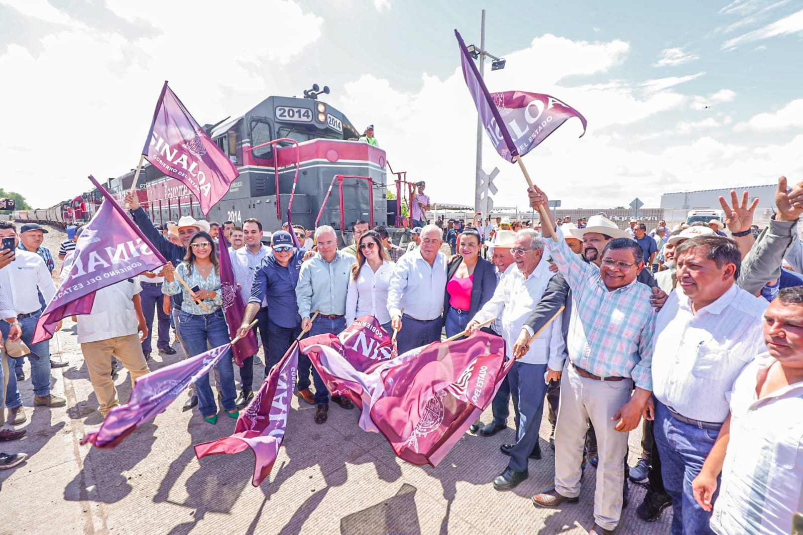 Sale de Sinaloa el primer embarque de cosecha de maíz comprado por Segalmex; son 8 mil toneladas de maiz blanco