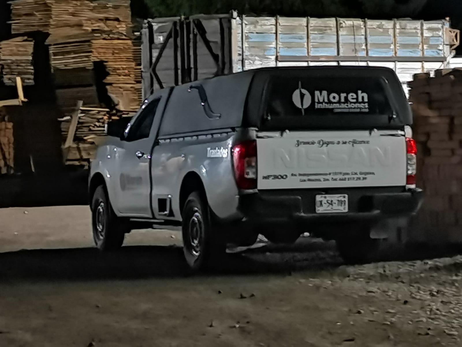 Tirado y sin signos vitales localizan a un adulto mayor en un negocio de maderas en Ahome